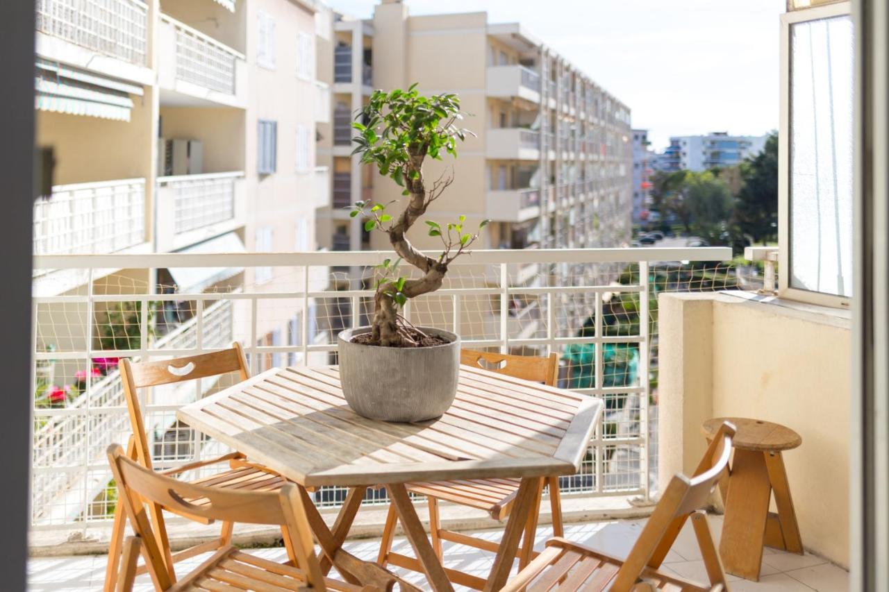Appartement 55M2, Tres Proche Plage, Hippodrome, Tous Commerces Cagnes-sur-Mer Buitenkant foto